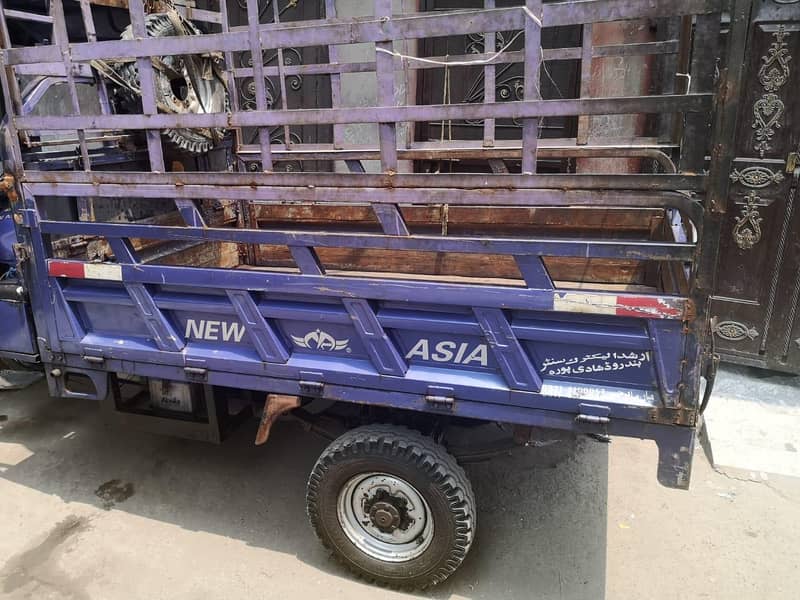 LOADER RICKSHAW 7