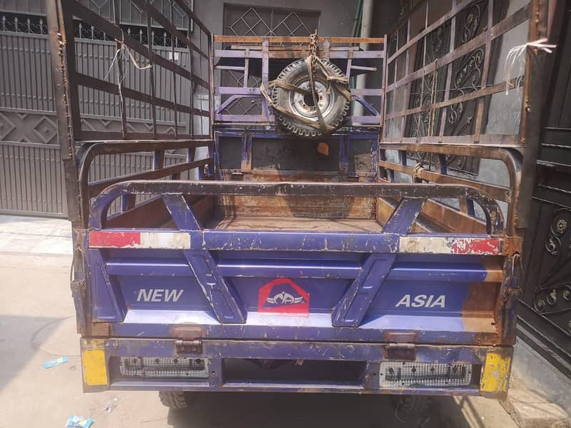 LOADER RICKSHAW 9