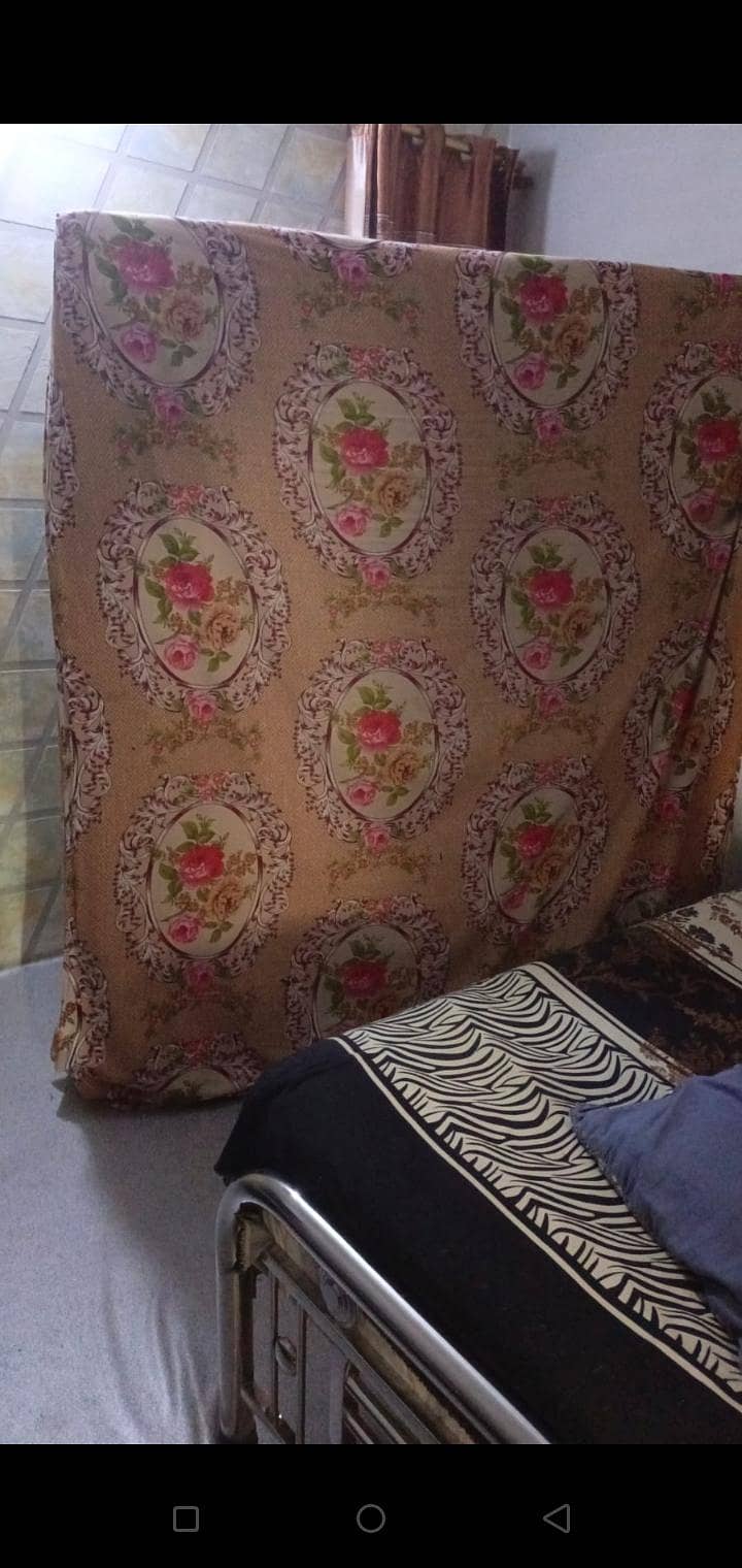 mattress 0