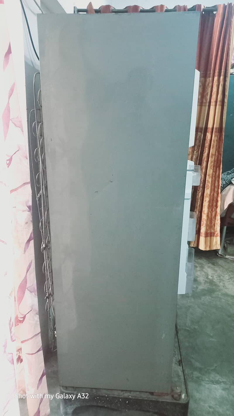 Refrigerator 1