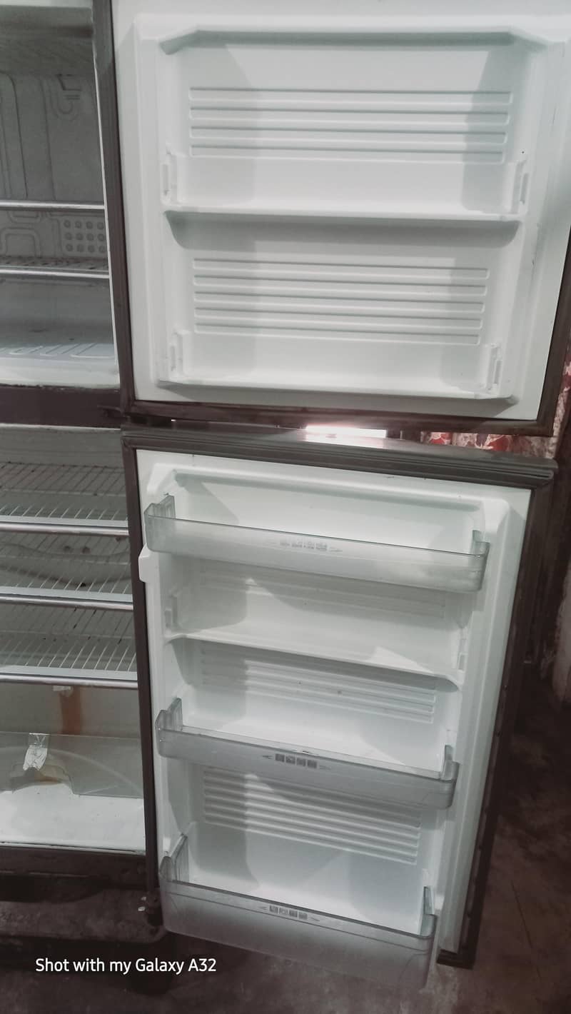 Refrigerator 7