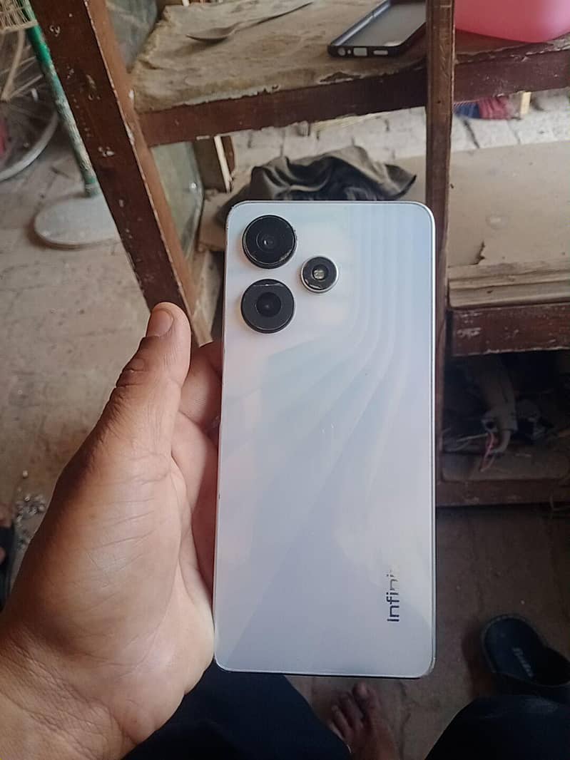 Infinix 4