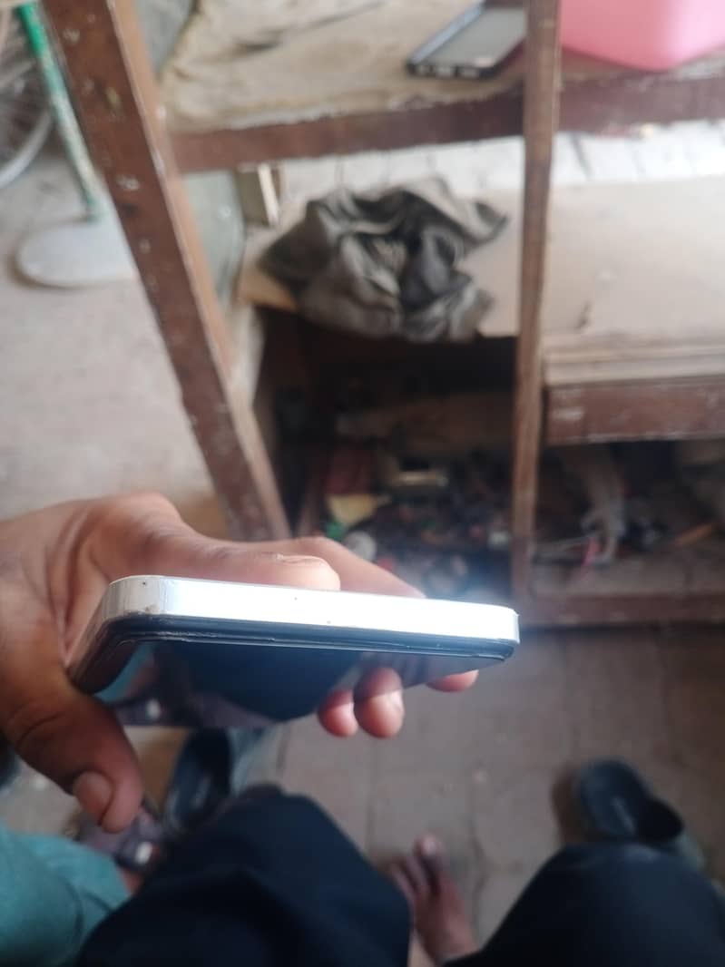 Infinix 6