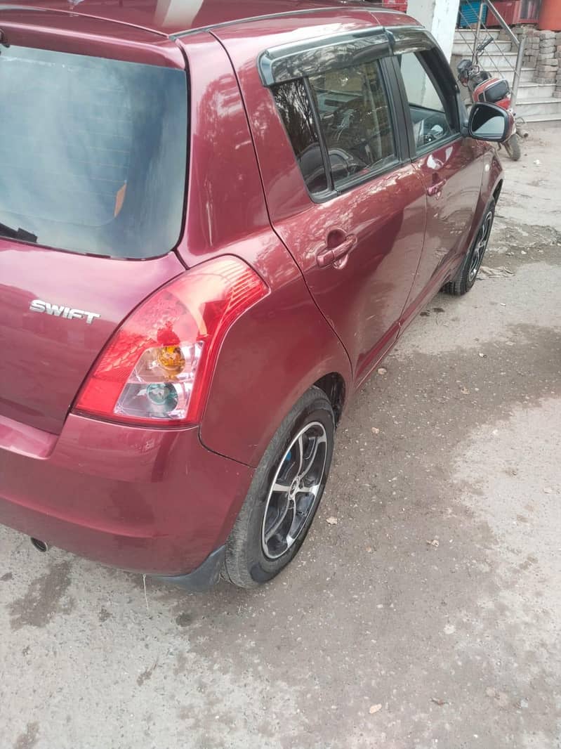 SUZUKI SWIFT AUTOMATIC 2
