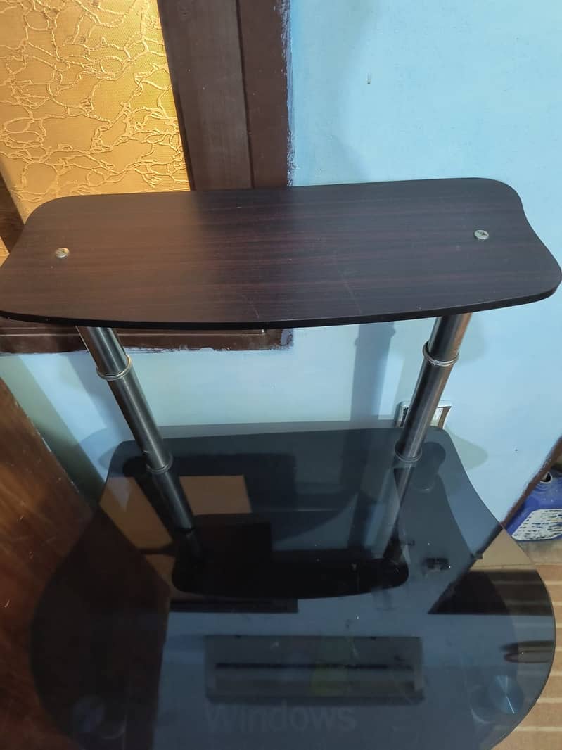 Computer Table 4