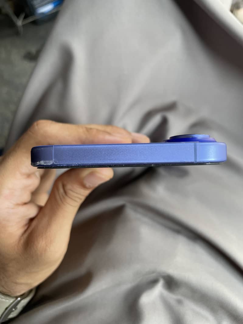iPhone 16 plus JV 4