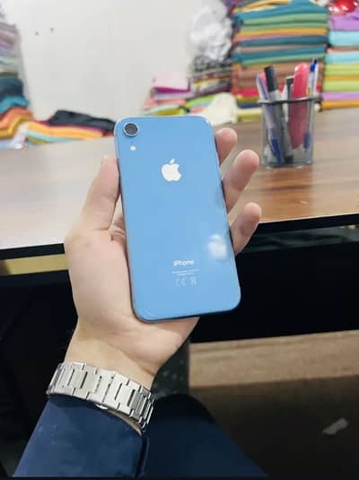 iPhone XR (factory unlock)