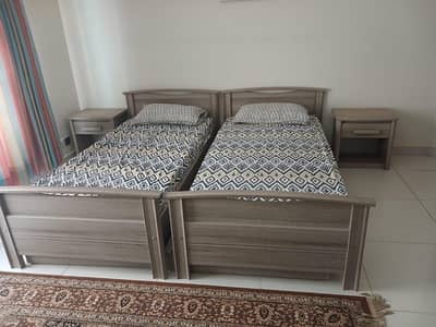 Gami Company - 2 Single Beds with Drawers