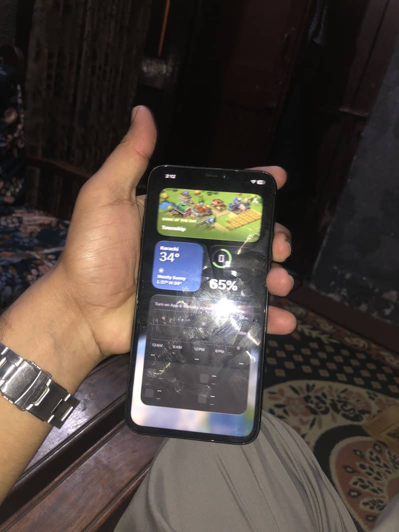 iPhone 11 pro max 5