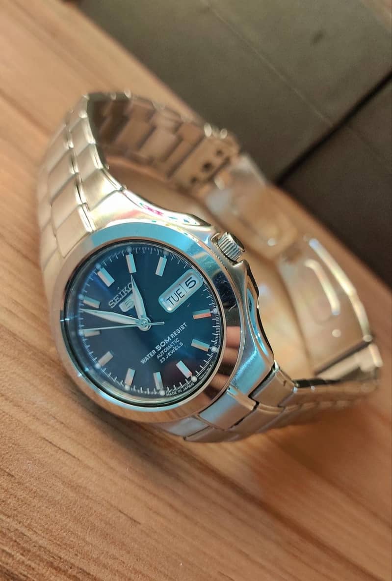 Seiko 5 Automatic 3