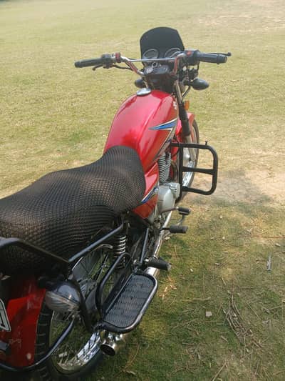 Suzuki gs 150 red colour for sale