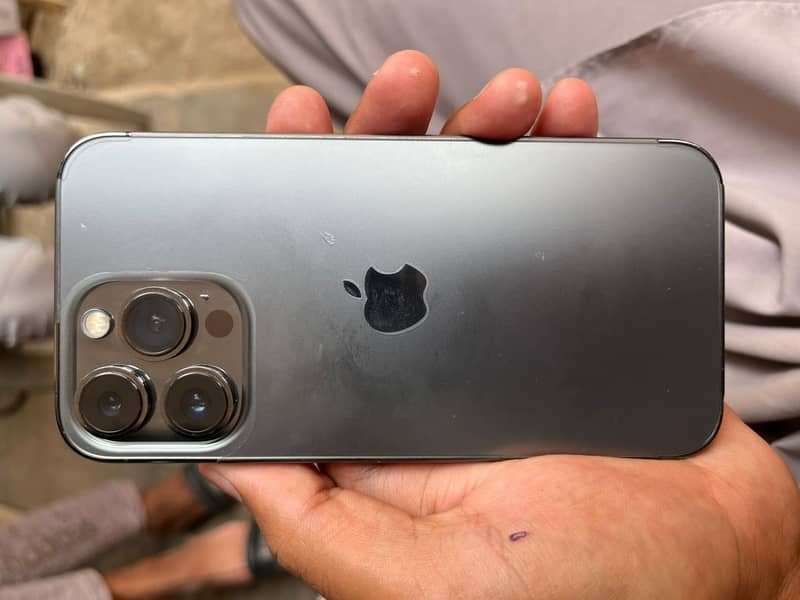 iPhone 13pro jv 1
