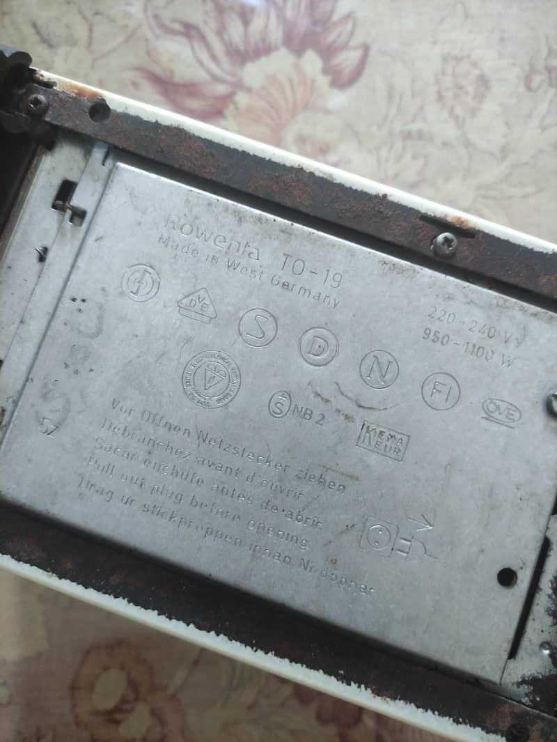 Rowenta Toaster 3