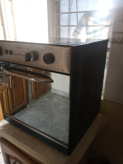 I'm selling Gas Oven
