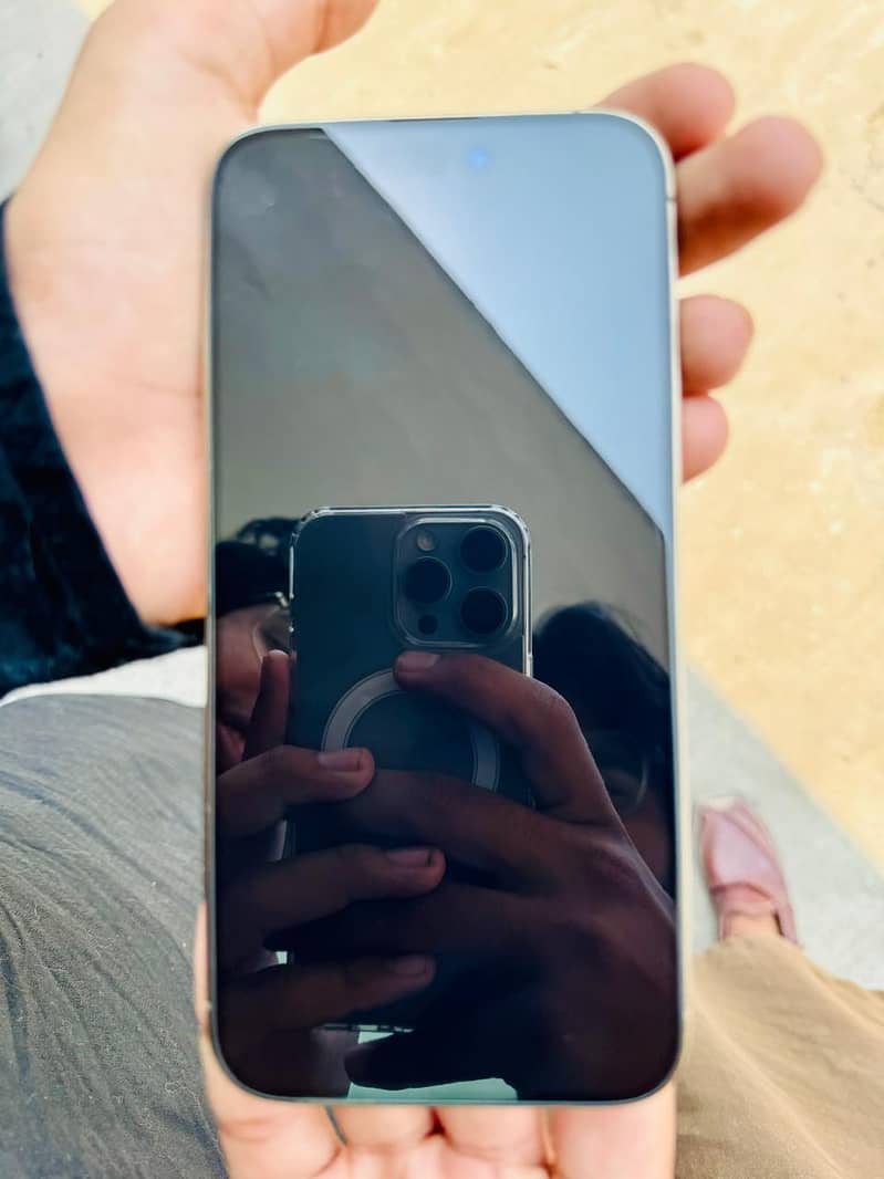 Iphone 14 pro max 3