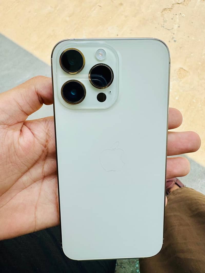 Iphone 14 pro max 5