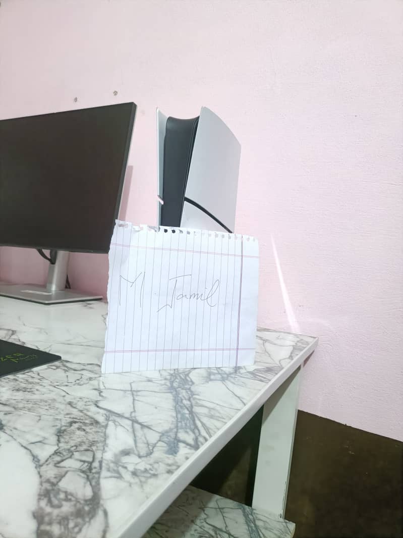 Ps5 slim disc almost brand new 1