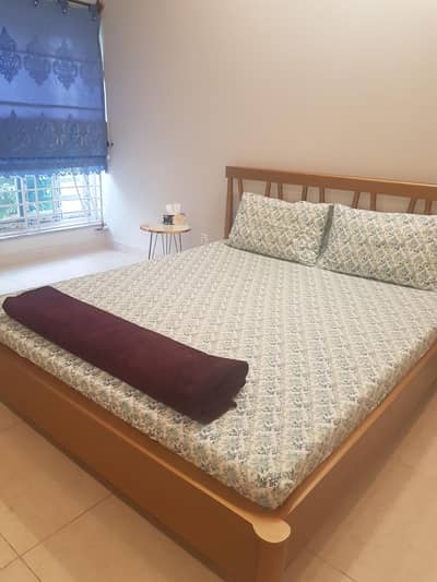 Bed Set for Sale- Queen bed queen bed for sale