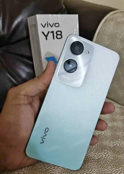 Vivo y18 4+4/128