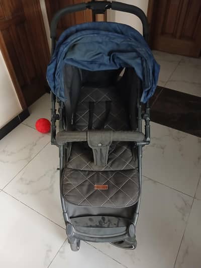 GOLD COMPANY PRAM AND STROLLER.