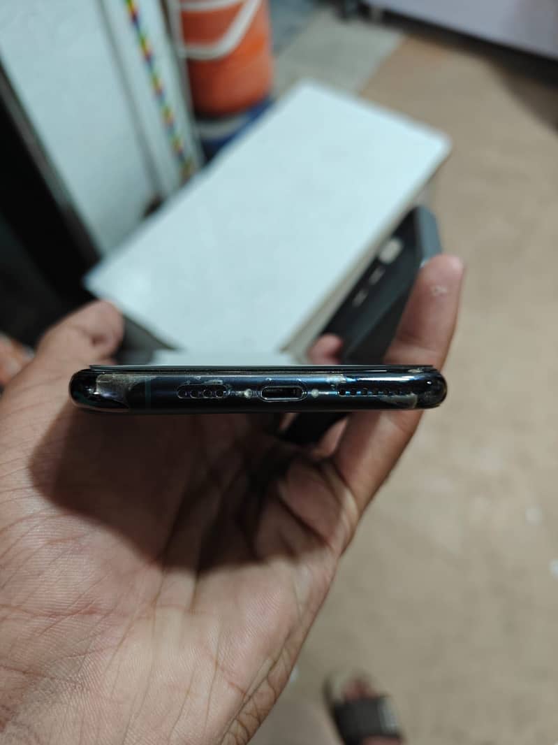 iPhone 11pro max 5