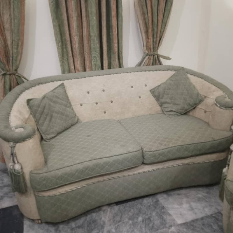 3 PCs sofa set 0