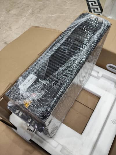 huyawai 100A 48v battery 10/10