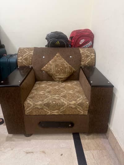 Incredible Design  Excellent condition Beautiful Sofa set