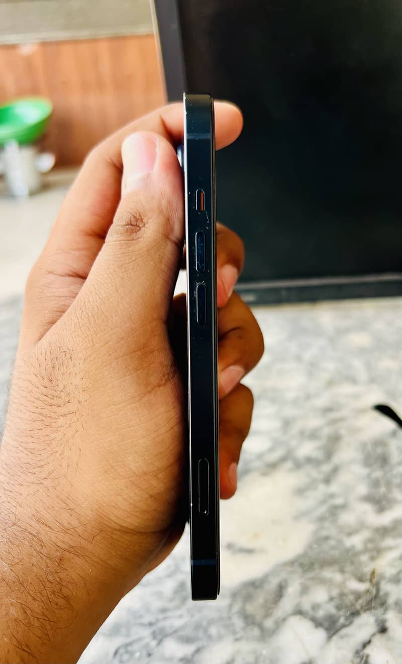 IPHONE 13 2