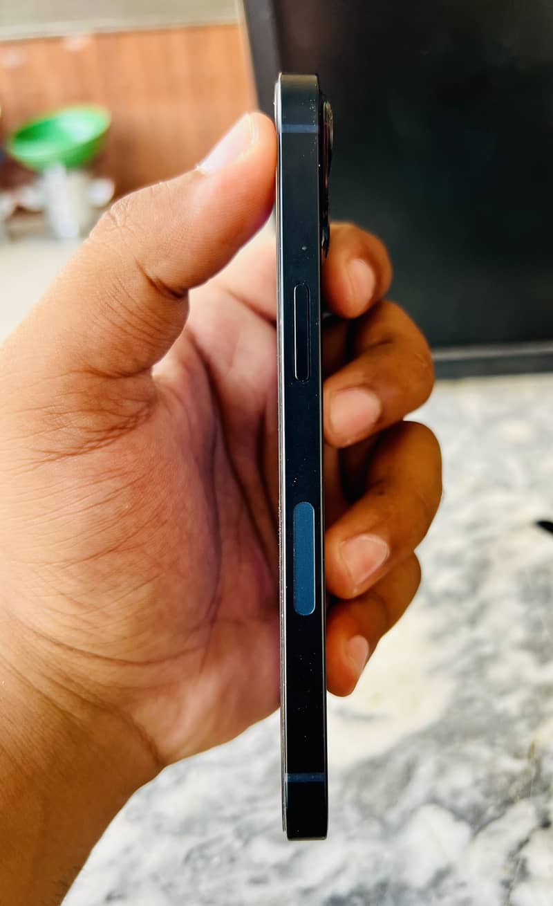IPHONE 13 5