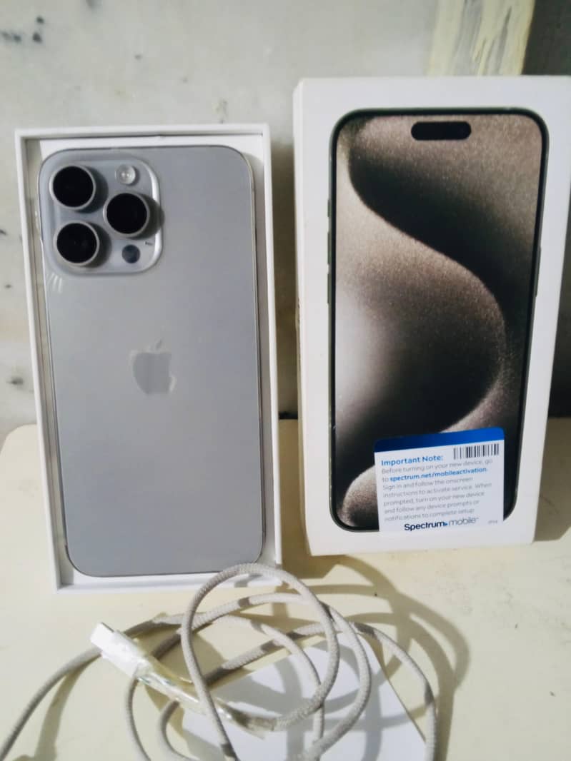 iPhone 15 Pro Max 5