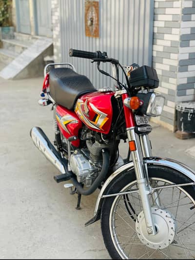 125 Honda 6400km Driven