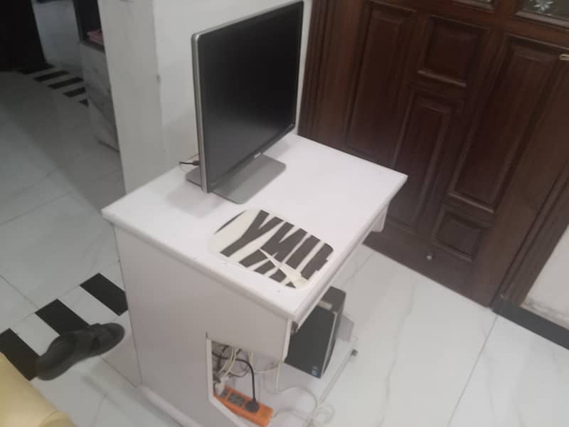 computer trolley workstation 1