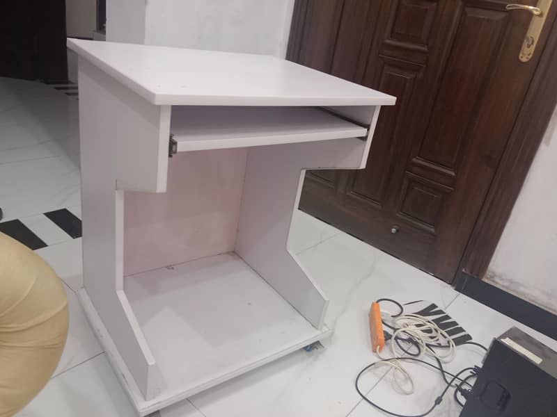 computer trolley workstation 3
