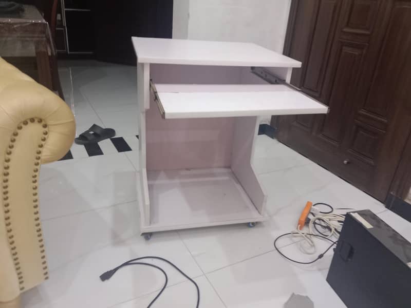 computer trolley workstation 4