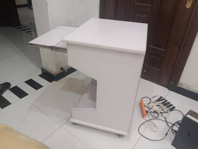 computer trolley workstation 7
