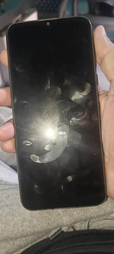 im selling my fon infinix smart 4 2/32 10/8 conditions