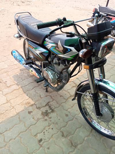 Honda 125 for sale 2023 model ha bilkol ok ha totally original ha