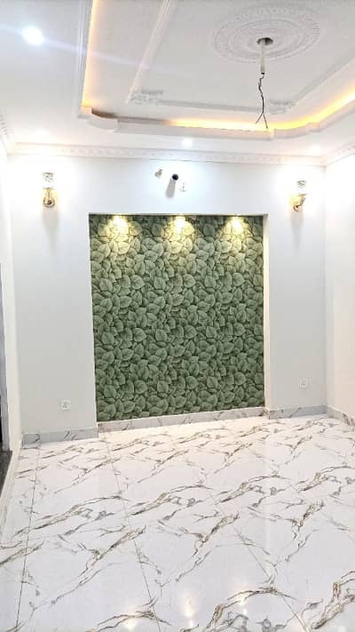 Trivon Associates Presents - 10 Marla Luxury Executive House For Sale In New Lahore City - Royal Living