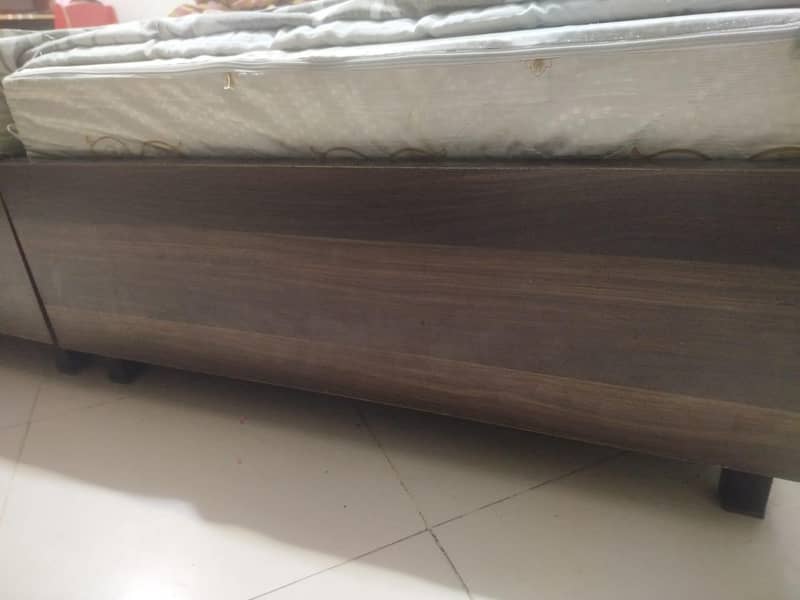 Single storage bed 1