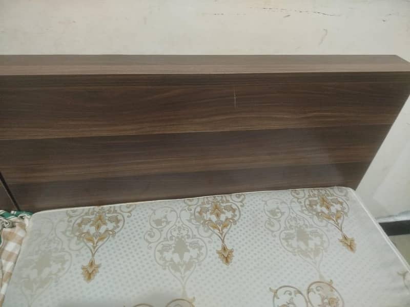 Single storage bed 7