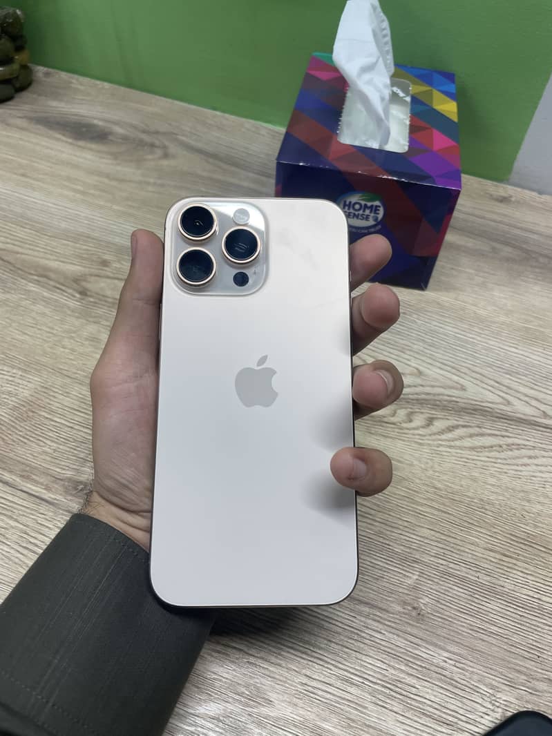 Iphone 16 pro max 0