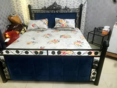 bed set / double bed / dressing / wooden bed / King size bed/for sale