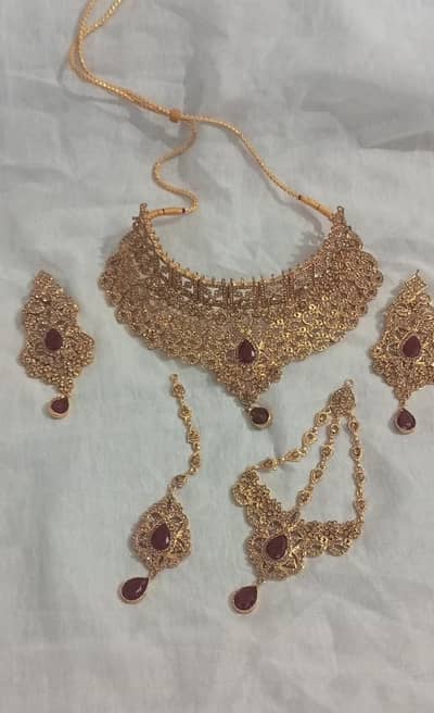 Bridal Jewelry Set - 5 Pieces (Mehroon & Golden)