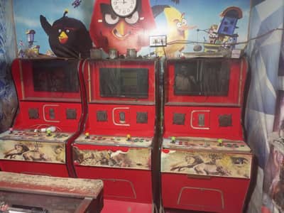 video game and hand ball