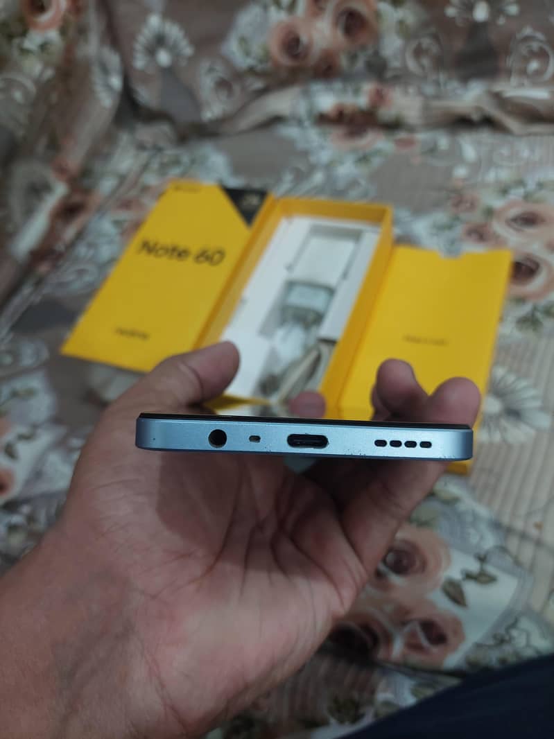Realme note 60 4
