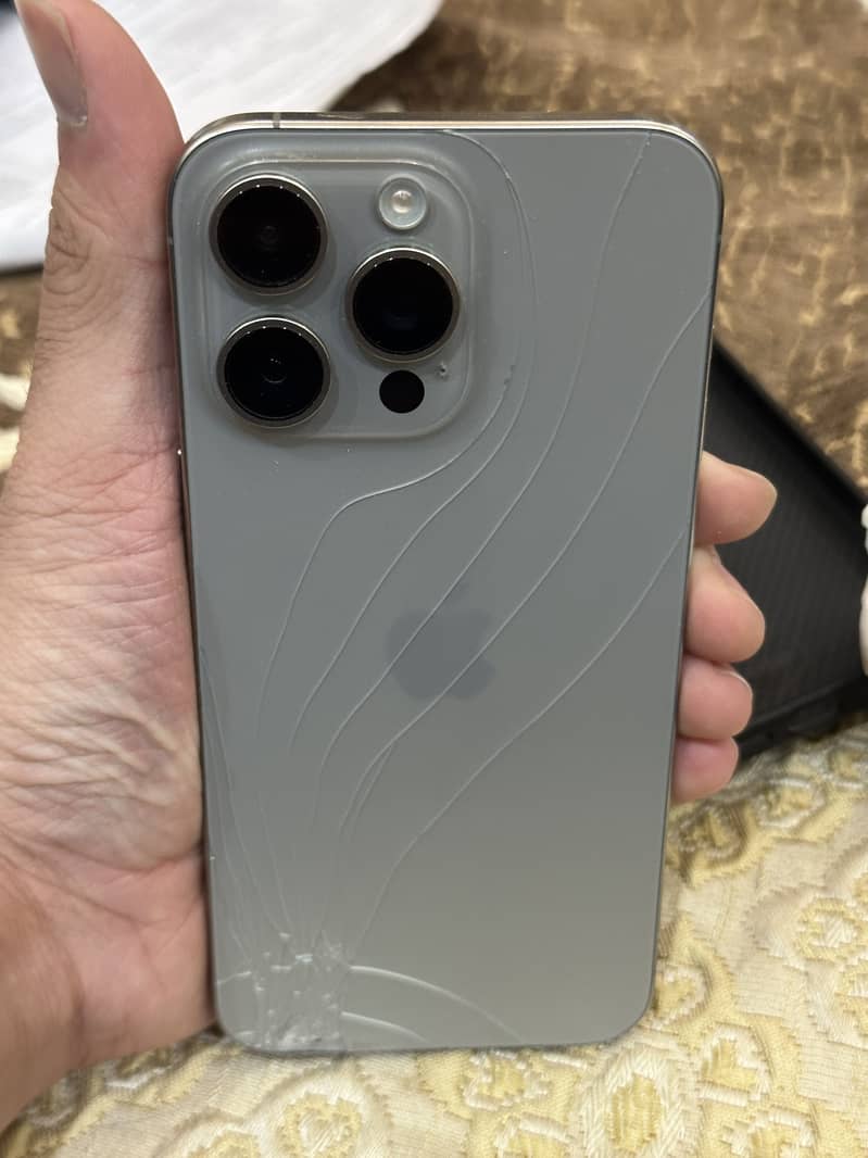 15 pro max 6