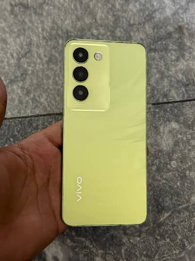 y100 16/256gb urgent sale