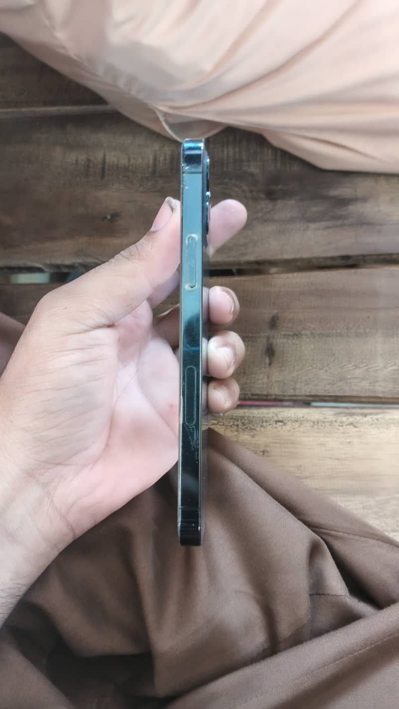 iphon 12 pro 5