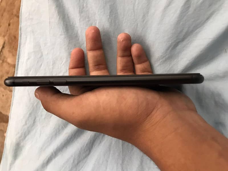 iphone 7plus non PTA 3